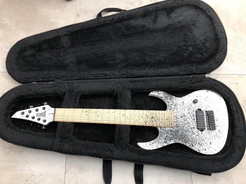 Guitarra De 8 Cuerdas Main Mantis